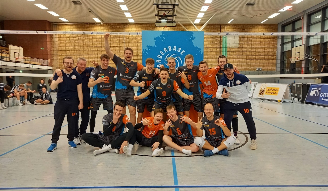 Erster Heim-Dreier im Heim-Derby