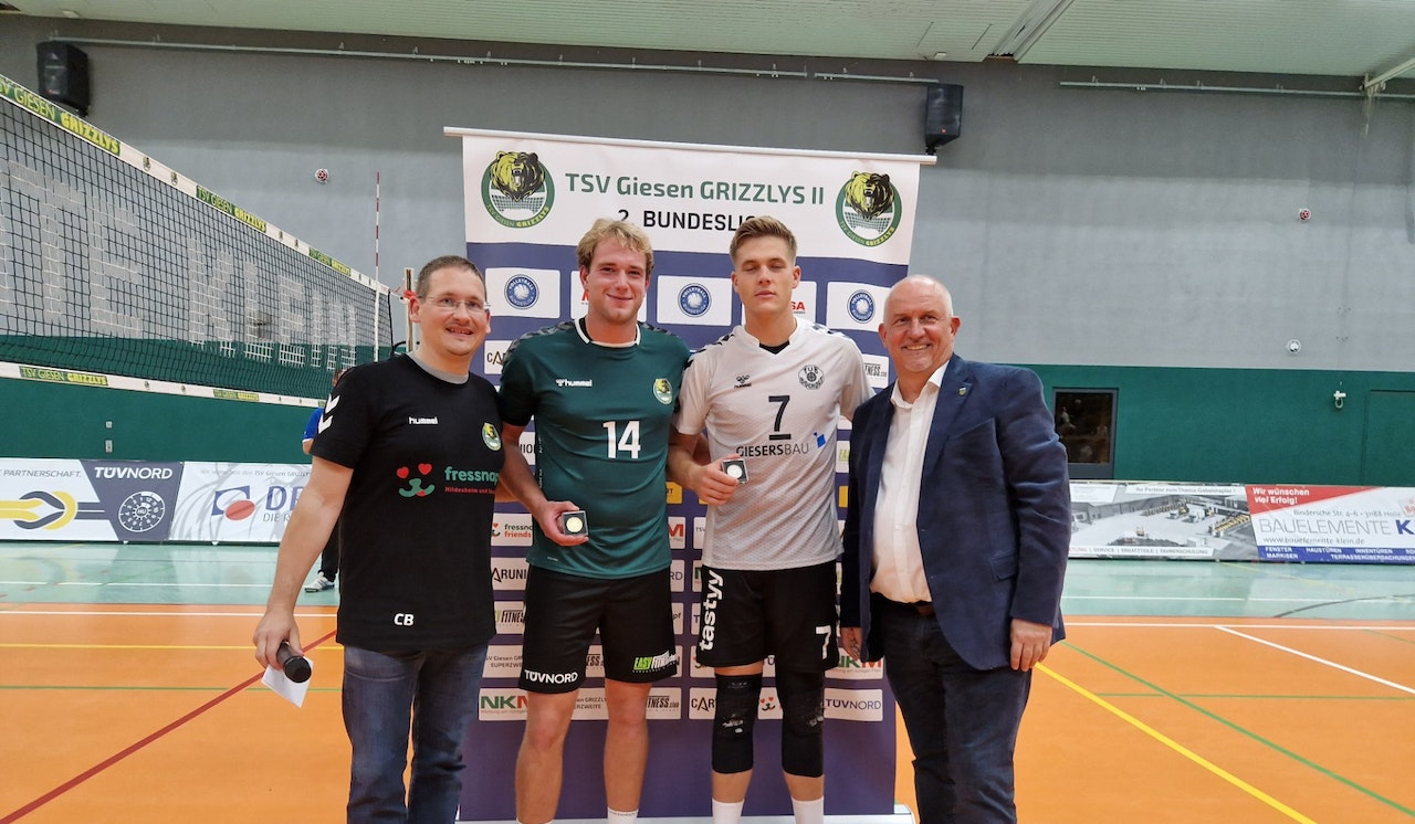 SUPERZWEITE mit erstem Auswärtsspiel