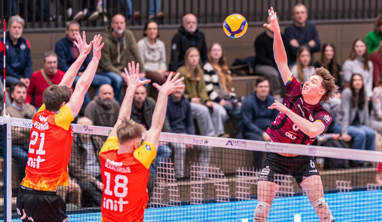 Topteam zu Gast: Karlsruhe fordert Friedrichshafen