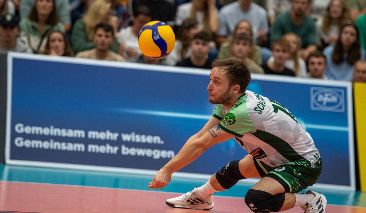 Affen reisen zum Tabellenführer