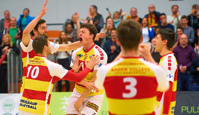 BADEN VOLLEYS verteidigen im Tiebreak die Tabellenführung