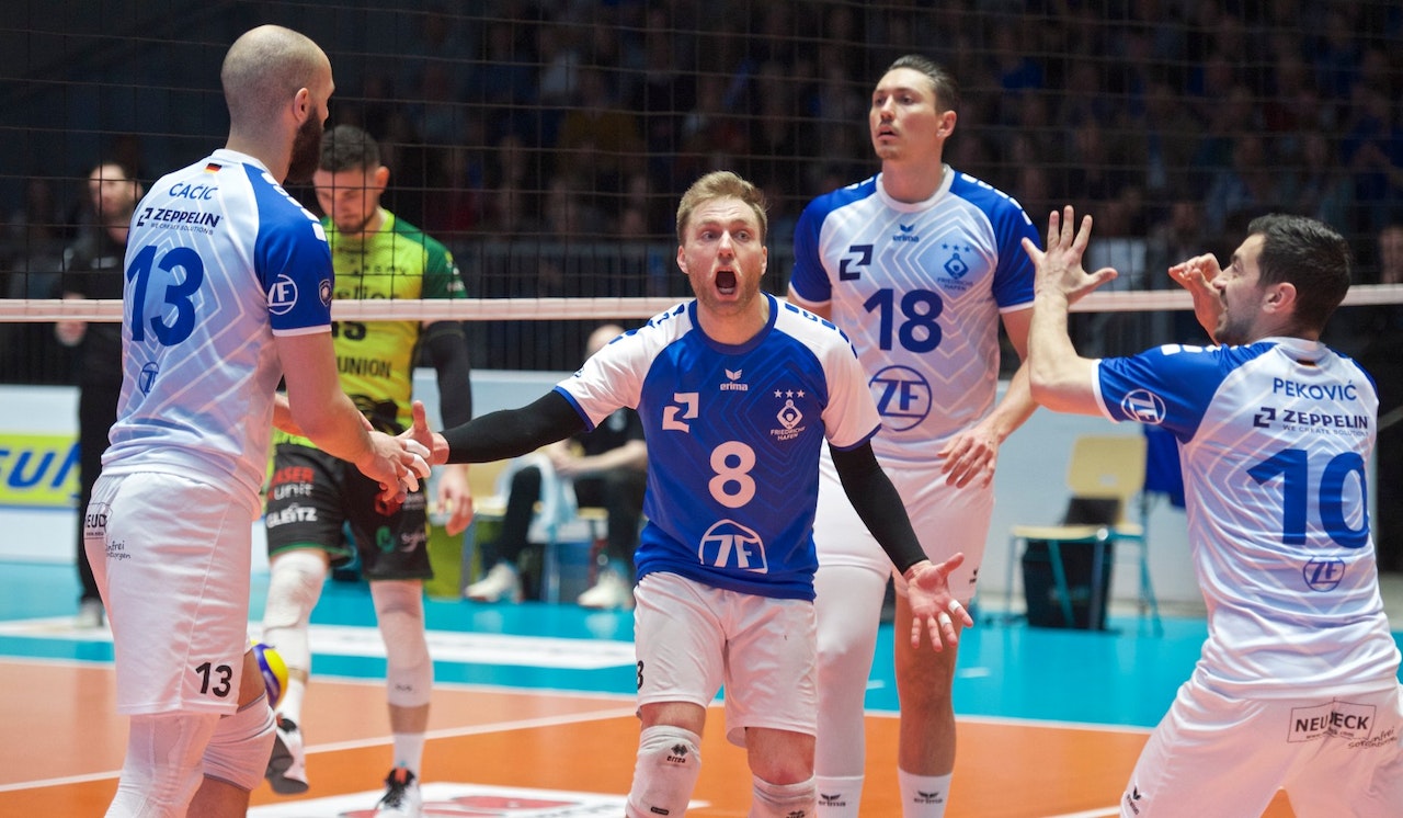 Krimi bringt das Halbfinale