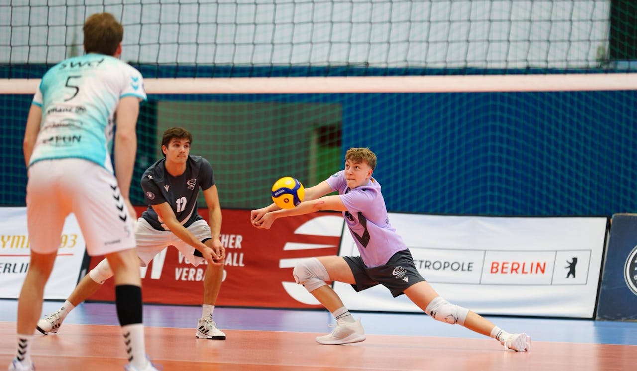 VCO Berlin empfängt Helios GRIZZLYS Gießen