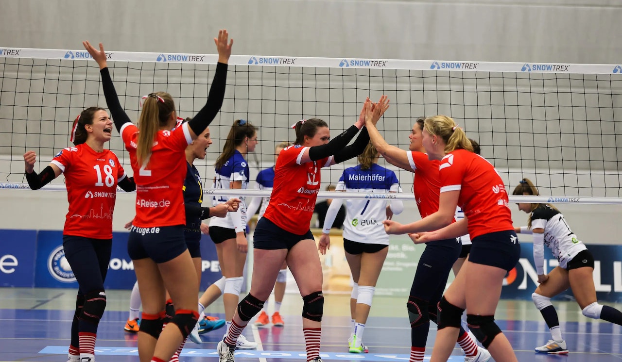 DSHS SnowTrex Köln auswärts bei den Binder Blaubären TSV Flacht gefordert