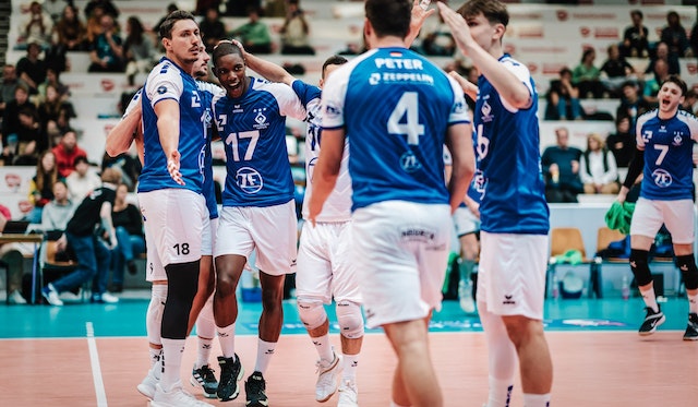 VfB-Volleyballer weichen in die Messe aus