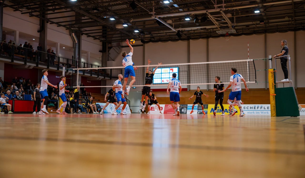 L.E. Volleys starten mit Heimsieg ins Jahr