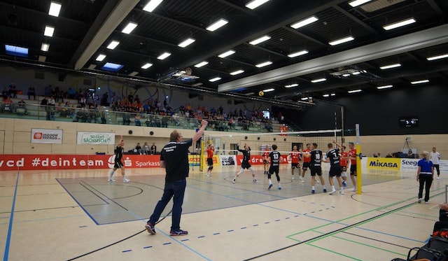 Dresden gewinnt erstes Heimspiel