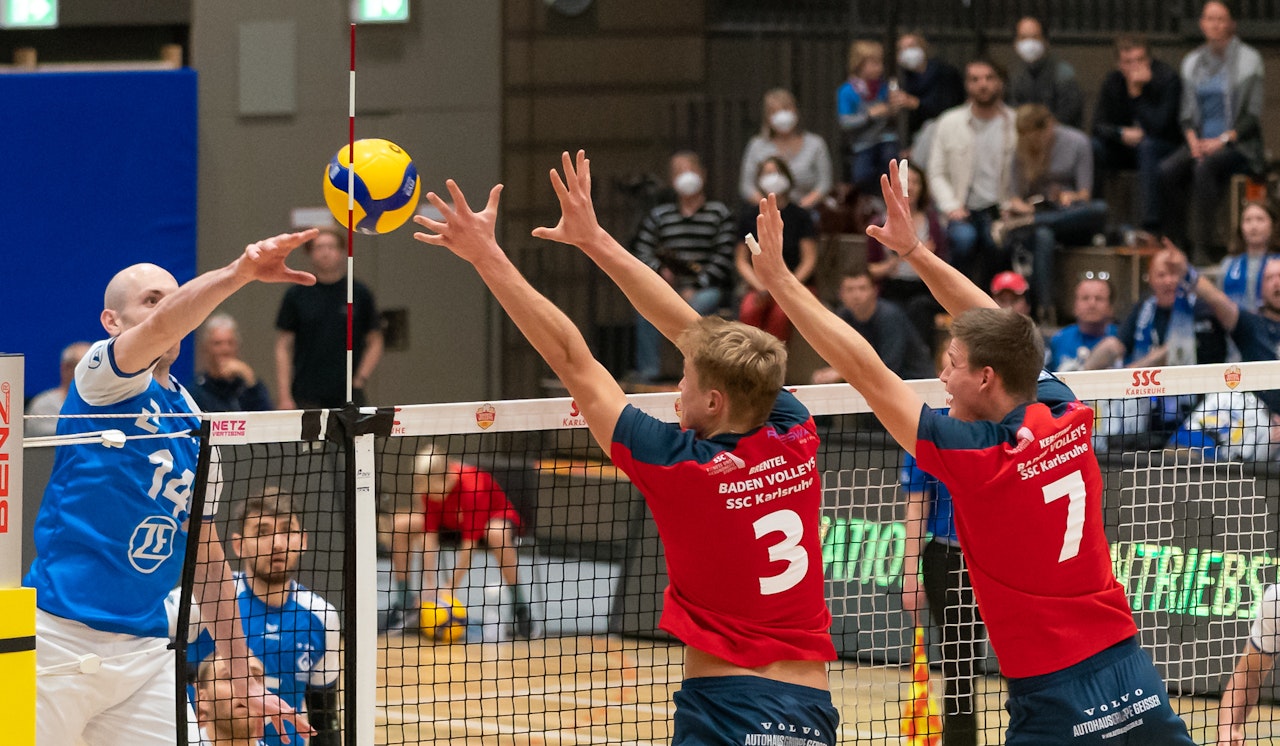 BADEN VOLLEYS laden zum Gipfelduell