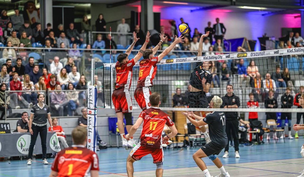 Kiel siegt im Duell der Adler