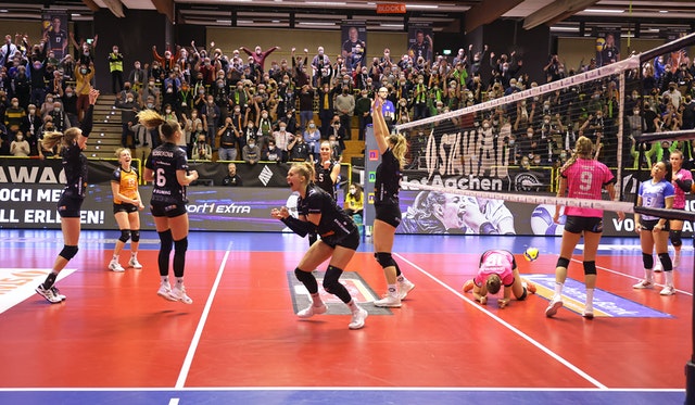 Ladies in Black gewinnen zu Hause