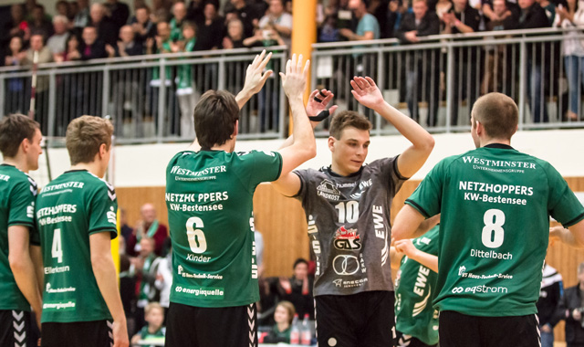Netzhoppers KW-Bestensee auf dem Weg zur Lizenz 2015/16