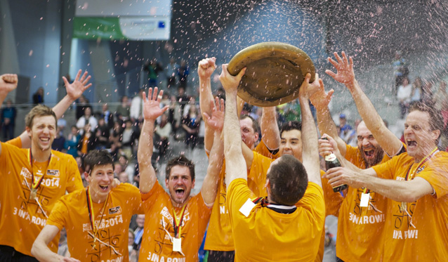40 Jahre Volleyball Bundesliga: Im Glanz der Schale