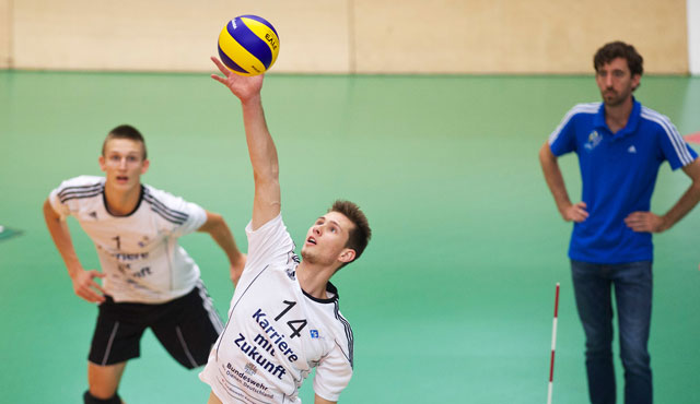 YoungStars schlagen zweimal auf