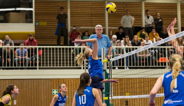 DSHS SnowTrex Köln-Volleyballerinnen mit knappen Niederlagen