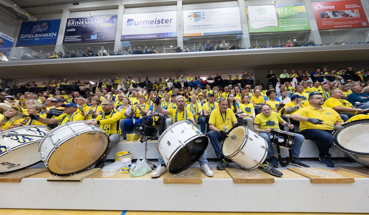 Spannender Auftakt der Finalserie