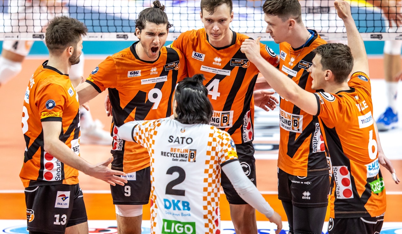 Playoff-Halbfinale: Würdiges Auftaktmatch geht an Berlin