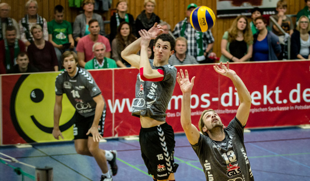 Trikotversteigerung: # 13 Rieke und # 14 Sprung