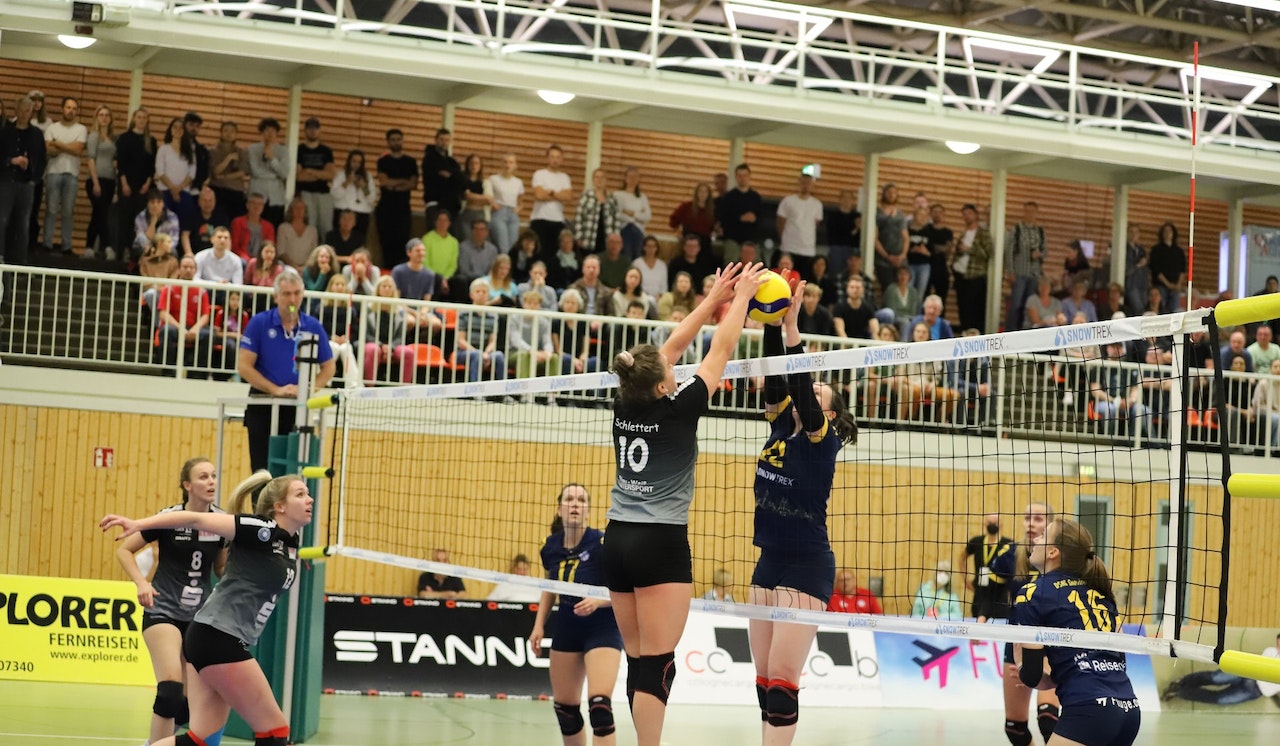 DSHS SnowTrex Köln gefordert gegen Dingden