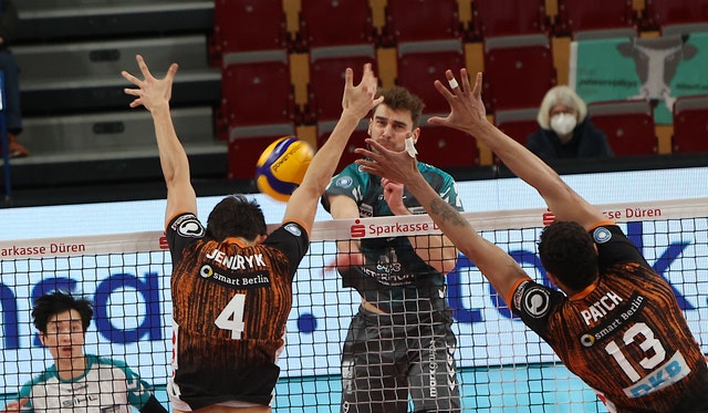 Düren: 1:3 gegen starken Meister