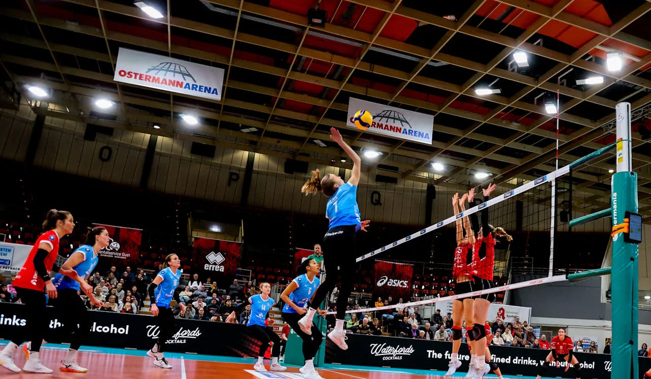 Derby-Niederlage beendet Kölner Siegesserie: DSHS SnowTrex Köln unterliegt BayerVolleys Leverkusen mit 1:3