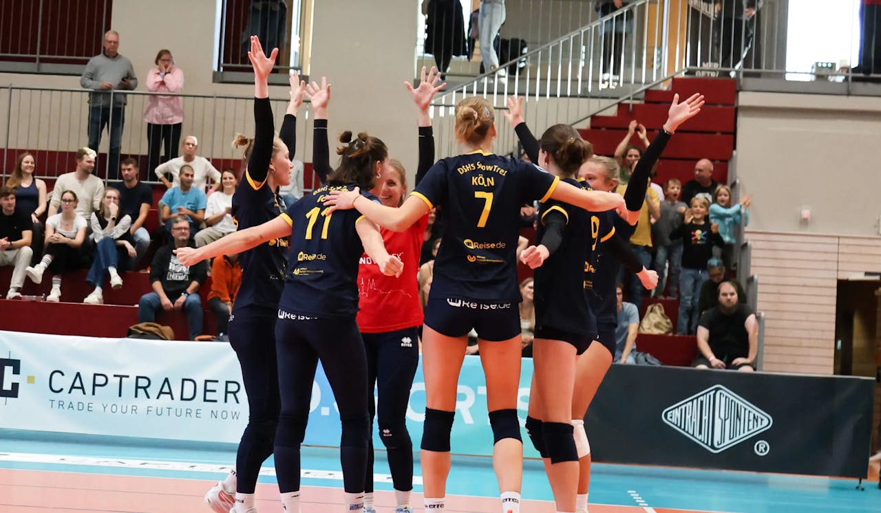 Erstes Heimspiel, großes Derby – DSHS SnowTrex Köln trifft auf starke BayerVolleys