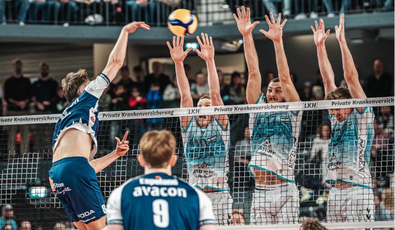 SVG feiert Volleyballfest gegen Düren