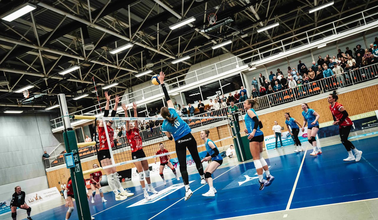 Episches Comeback: DSHS SnowTrex Köln trotzt Widrigkeiten und dreht 0:2-Rückstand!
