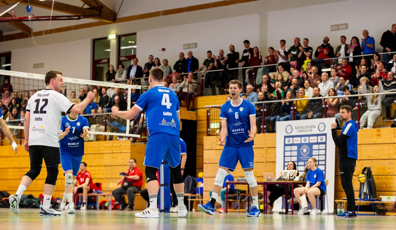 Blue Volleys gleich doppelt gefordert