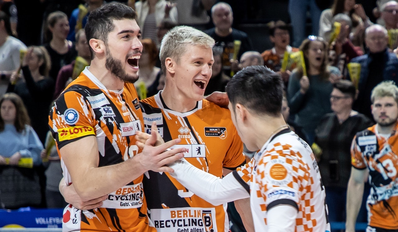 Klarer Auftaktsieg im Viertelfinale