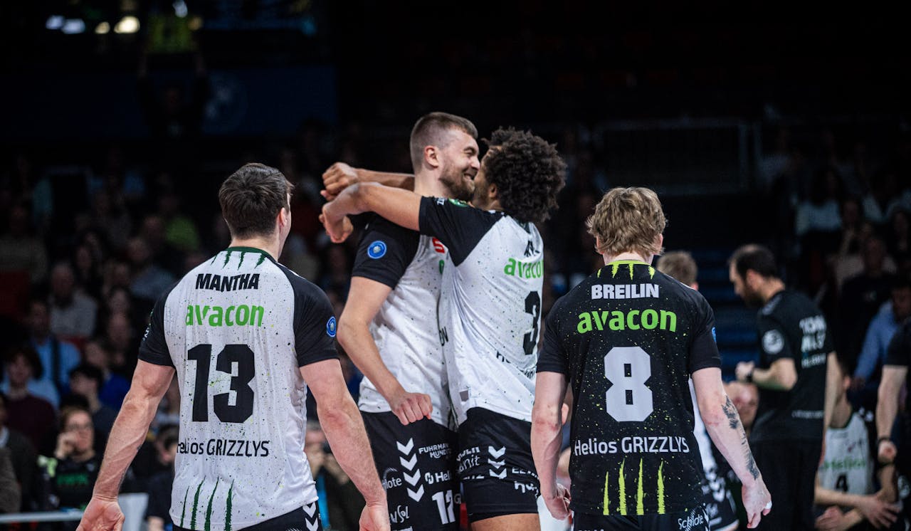 GRIZZLYS buchen Halbfinale!