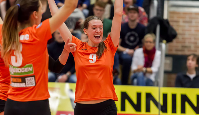 NawaRo zeigt zwei Gesichter und siegt am Ende 3:2 gegen Neuwied Über 800 Fans erleben Comeback in der turmair Volleyballarena