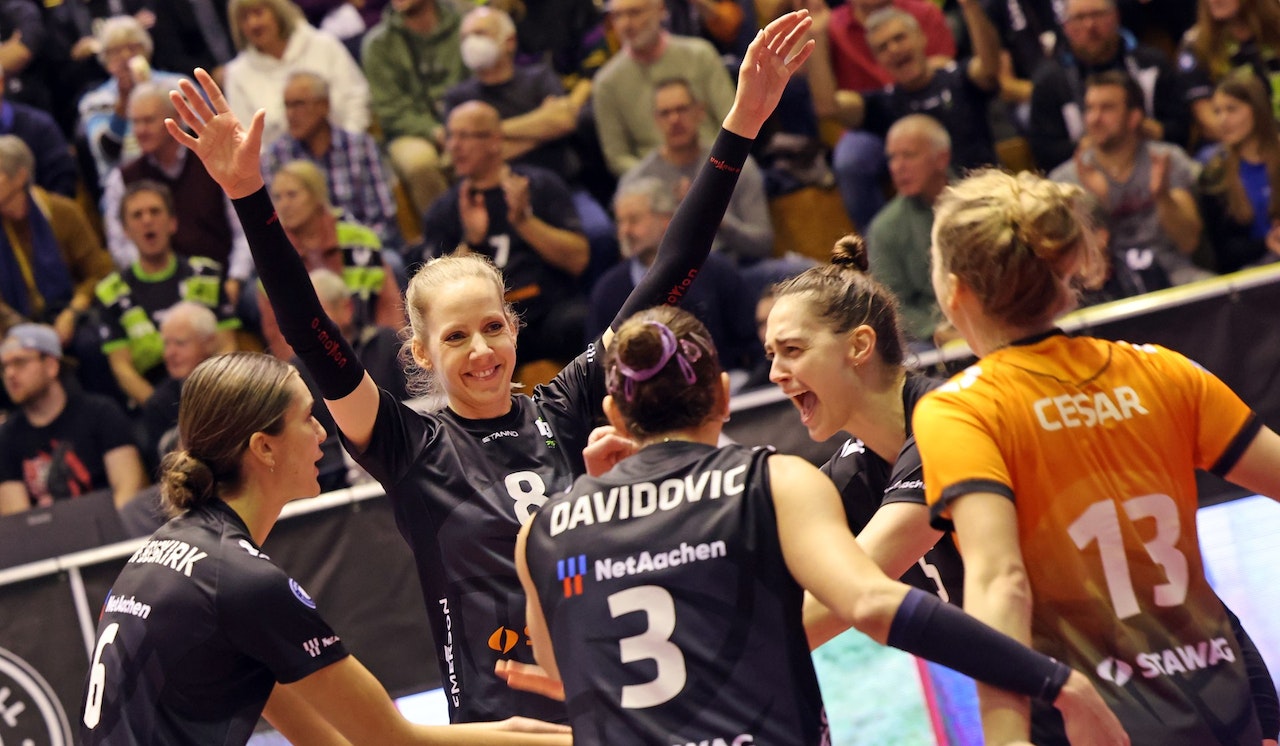 Ladies gegen Rekordmeister Schwerin
