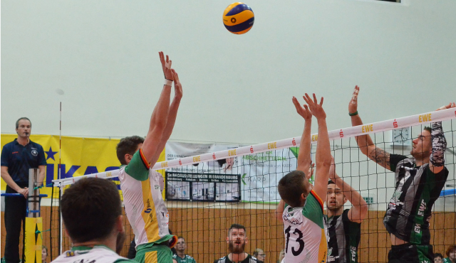 Netzhoppers SolWo Königspark KW siegen souverän im Heimspiel