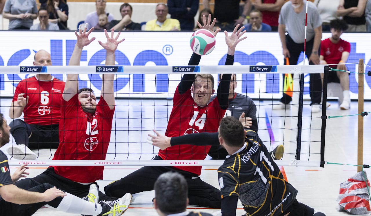 Bayer-Sitzvolleyballer werden Dritte beim Champions Cup zuhause