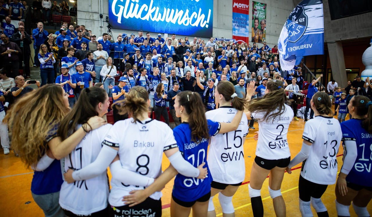 Fans feiern trotz Niederlage
