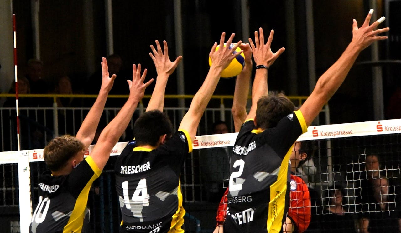 Grafing gewinnt das Spitzenspiel