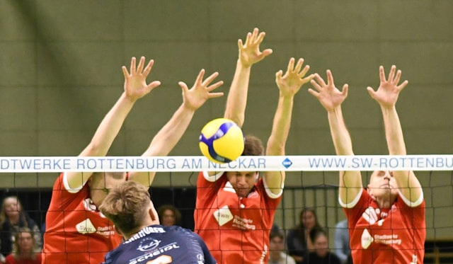 Schwaig blockt sich zum Sieg