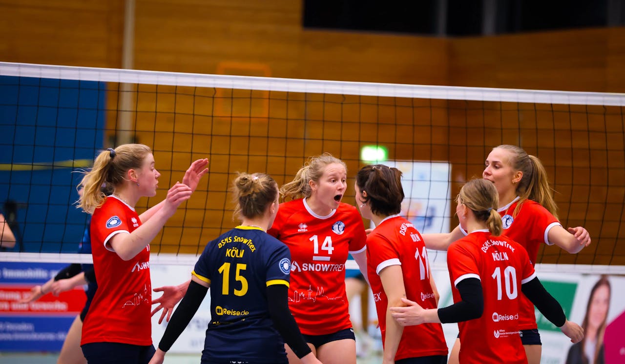 DSHS SnowTrex Köln gewinnt Teil 1 des sportlichen Ausflugs nach Sachsen gegen den VCO Dresden