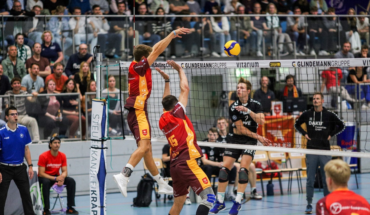 Hacke, Spitze, Tor