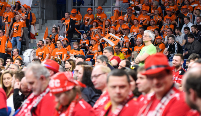 Saisonstart mit Zuschauern weiter möglich