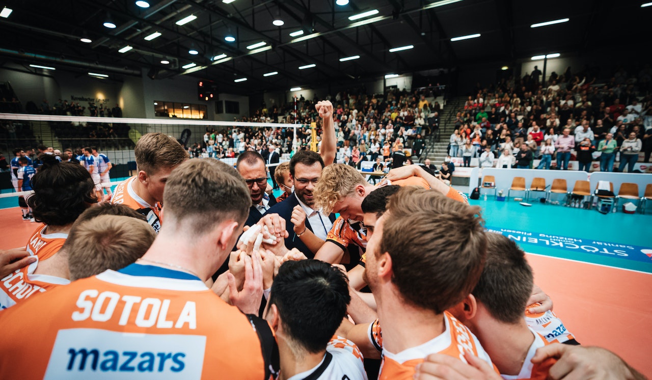 Pokal-Halbfinale vor ausverkaufter Arena