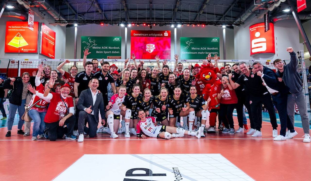 Mit einem Volleyballkrimi ins Halbfinale