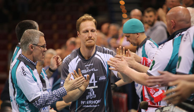 SWD powervolleys Düren: Der Kapitän bleibt an Bord