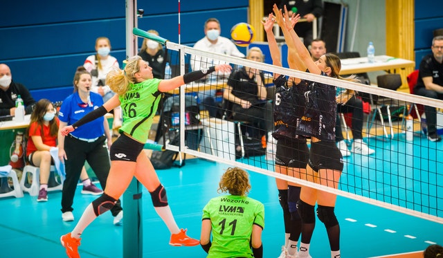 Derbyniederlage als Rückschlag im Endspurt