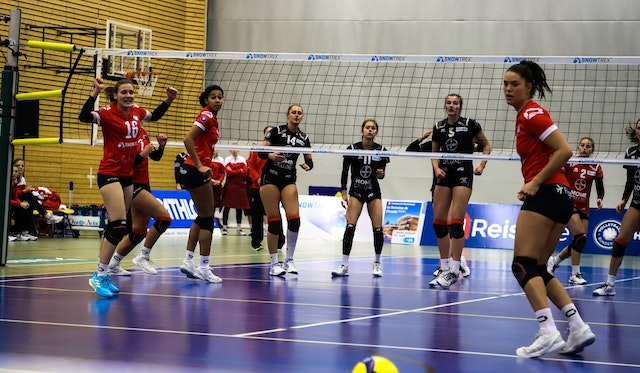DSHS SnowTrex Köln verliert Derby