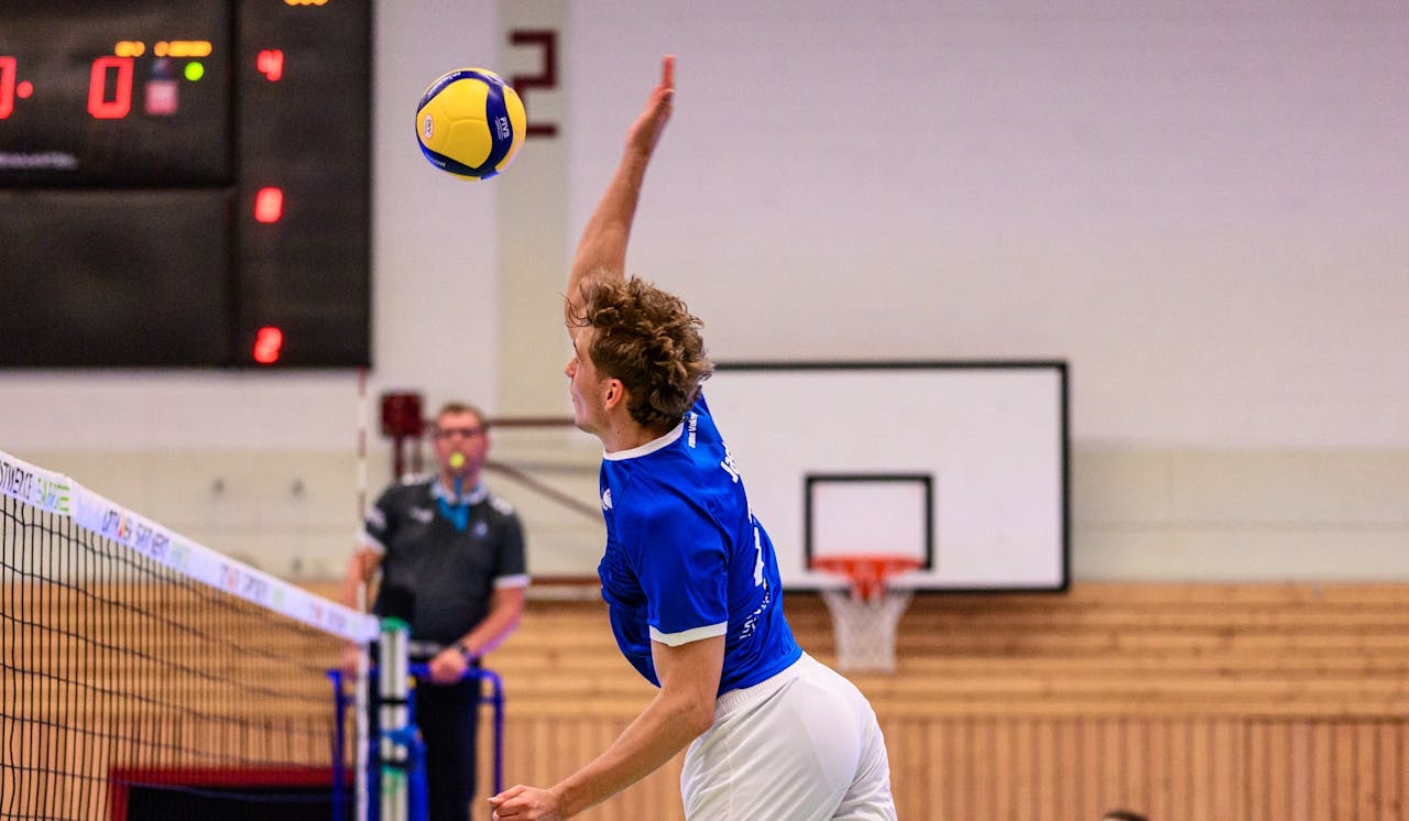 Blue Volleys zu Gast beim SV Schwaig