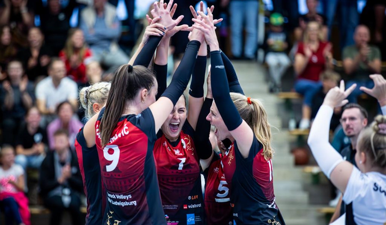 Barock Damen empfangen Unterhaching