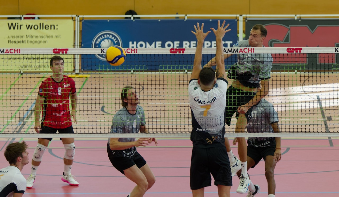 Erstes Heimspiel im Hexenkessel Bühl