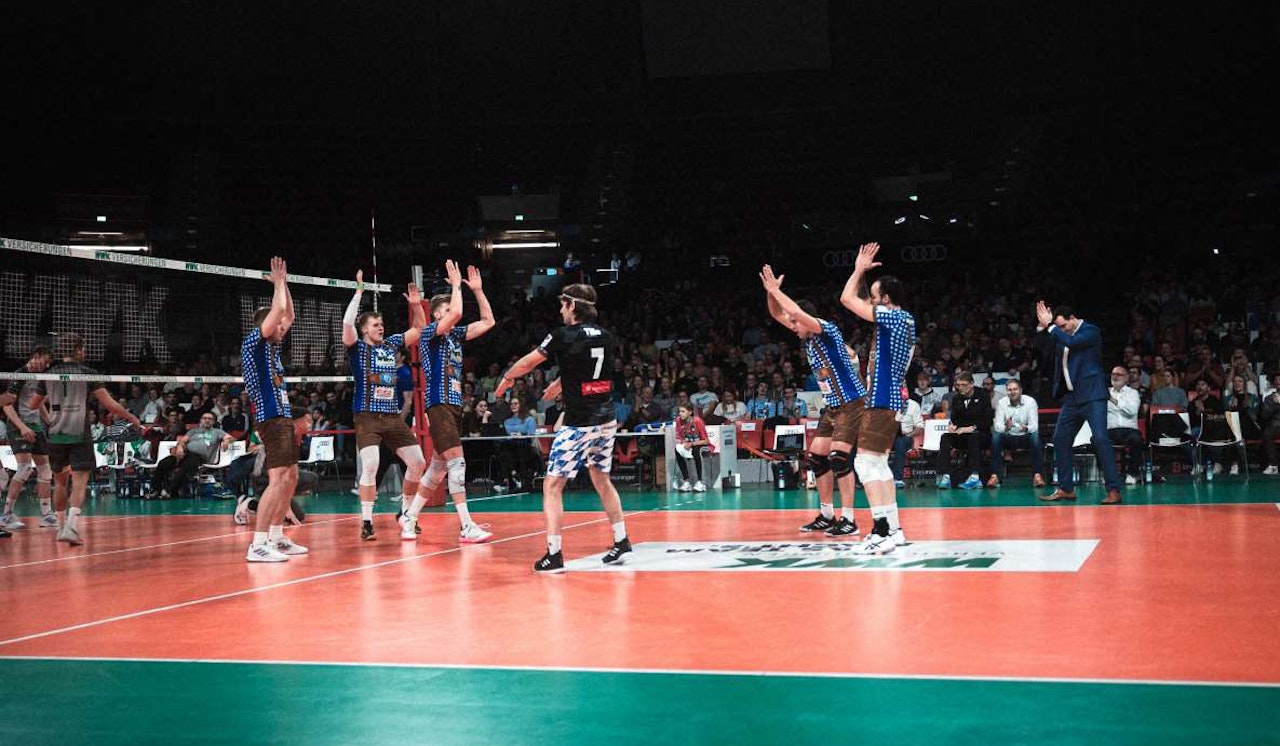 Derby Zeit im Dome