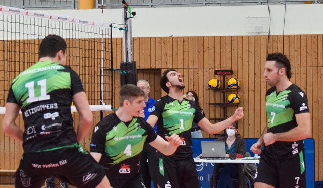 Netzhoppers siegen in heimischer Halle